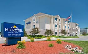 Microtel Inn And Suites Council Bluffs 2*